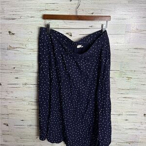 GAP Navy and White Midi Skirt polka dot size large